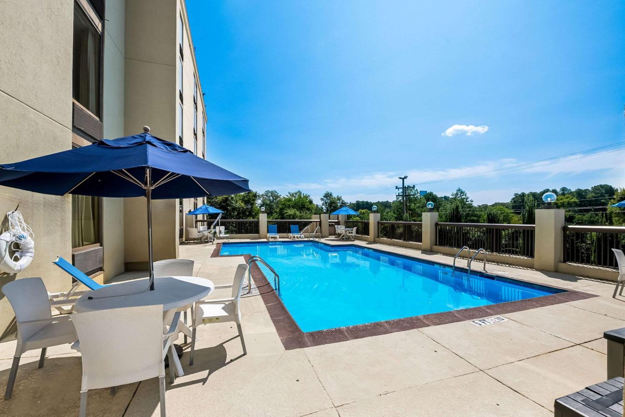 Comfort Inn & Suites Durham Near Duke University Екстериор снимка